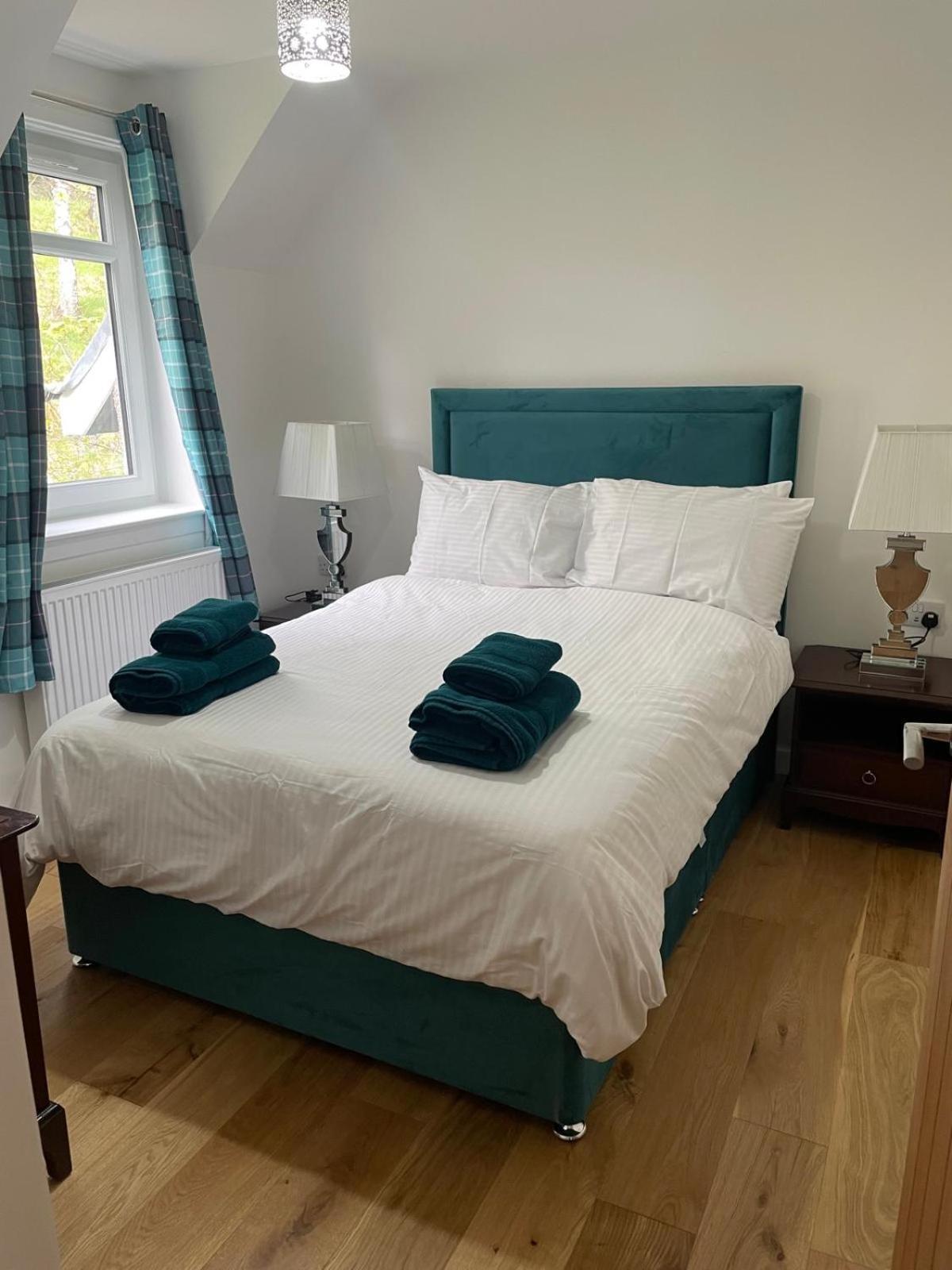 Crannach House Bed And Breakfast And Self Catering Apartments Ballater Exterior photo